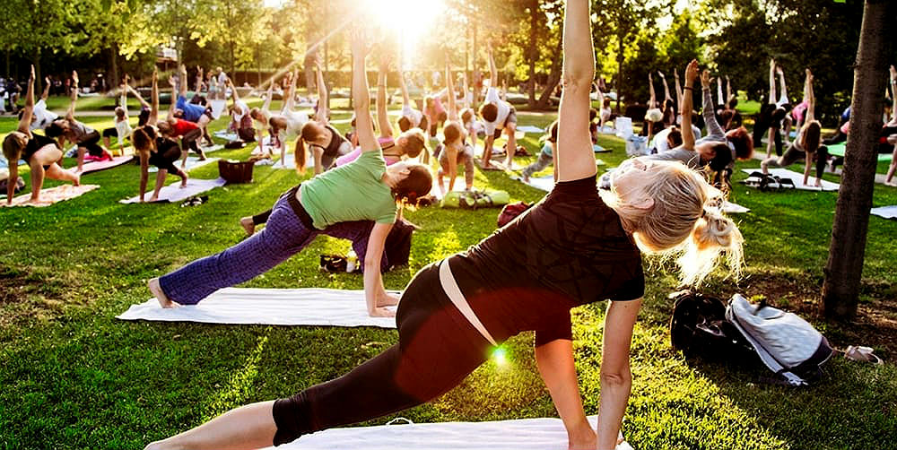 Yoga nel parco